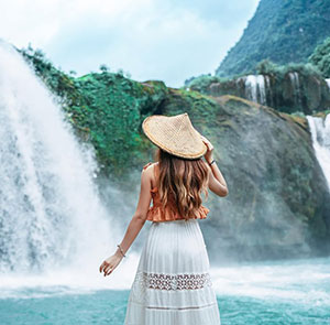 Du lịch Tết Âm lịch Hồ Ba Bể - Thác Bản Giốc - Thiền Viện Trúc Lâm - Hang Pác Bó từ Hà Nội 2025