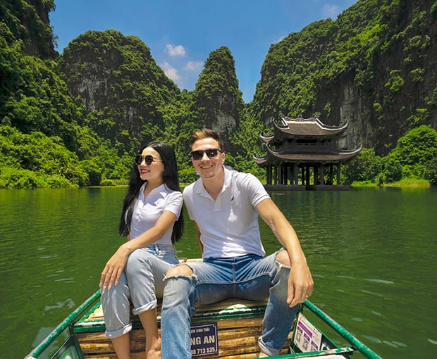 Du lịch Lễ 30/4 - Tour Hà Nội - Hạ Long - Ninh Bình - Tràng An từ Sài Gòn 2025