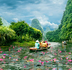 Du lịch Hà Nội - Yên Tử - Hạ Long - Bắc Ninh - Đền Đồ - Ninh Binh - Tràng An - Sapa từ Sài Gòn 2025