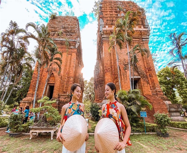 Du lịch Hè - Tour Quy Nhơn - Tuy Hòa - Quy Nhơn từ Hà Nội 2025