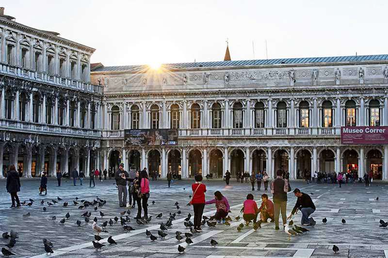 Quảng trường Piazza San Marco
