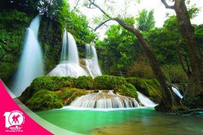 Thác Dải Yếm hùng vĩ ở Mộc Châu