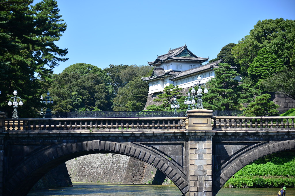 Hoàng cung Tokyo uy nghi