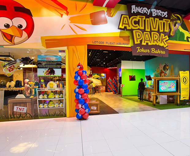 Free and Easy - Vé tham quan công viên Angry Birds