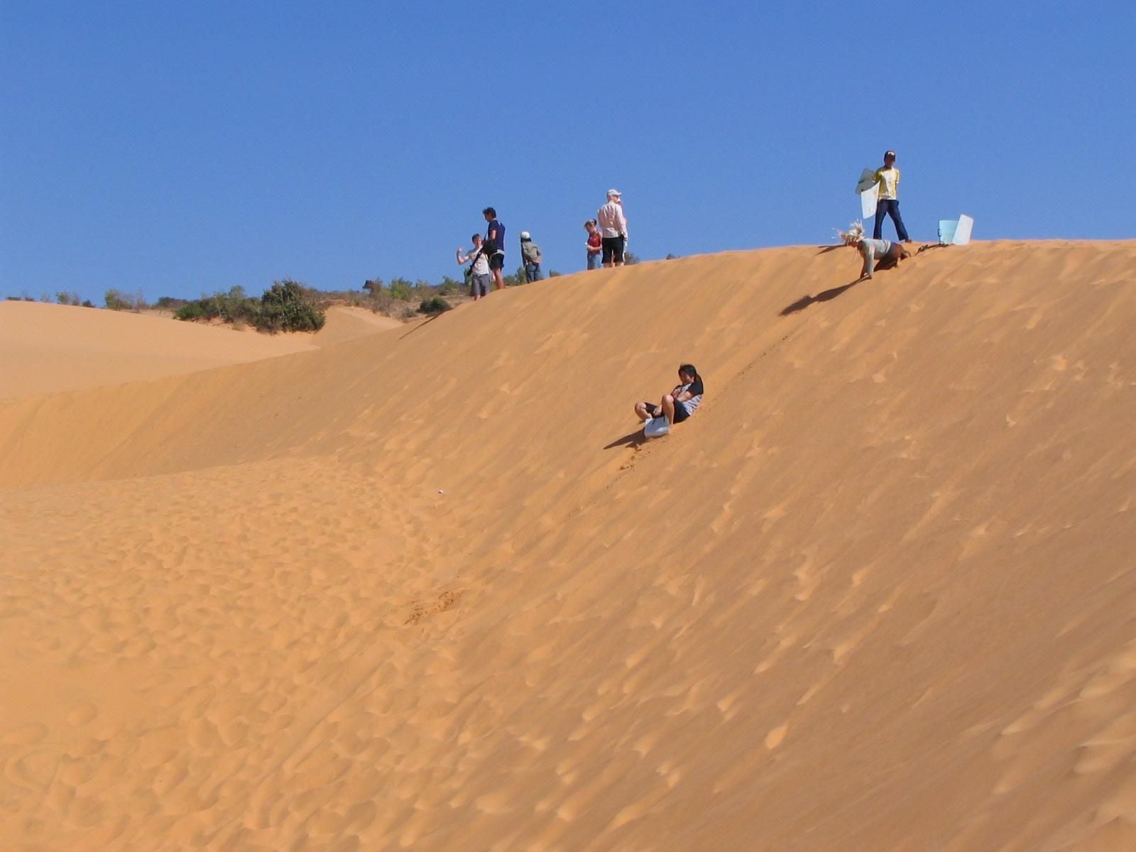 Du lịch Phan Thiết đừng bỏ bỡ Đồi Cát Bay