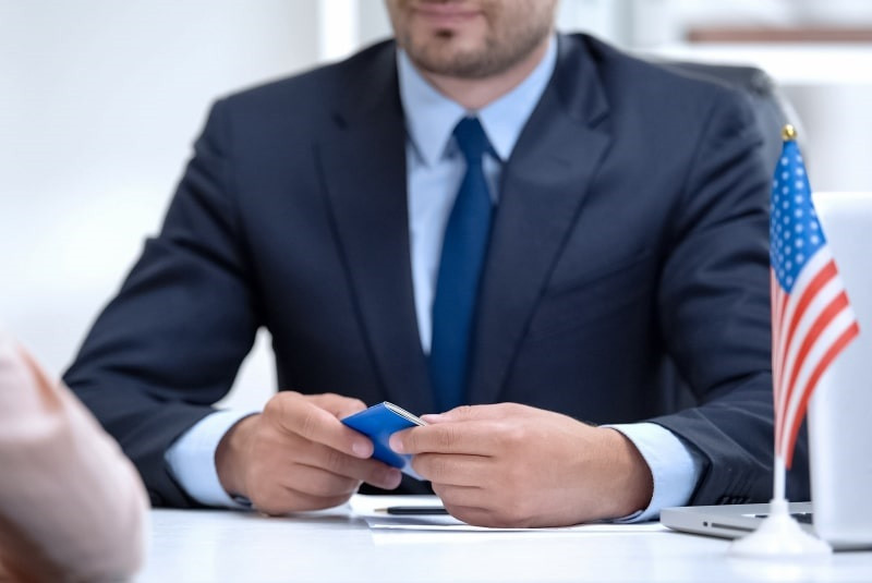 Kinh Nghiệm Phỏng Vấn Visa Mỹ: Bí Quyết Giúp Bạn Tự Tin Đậu Visa