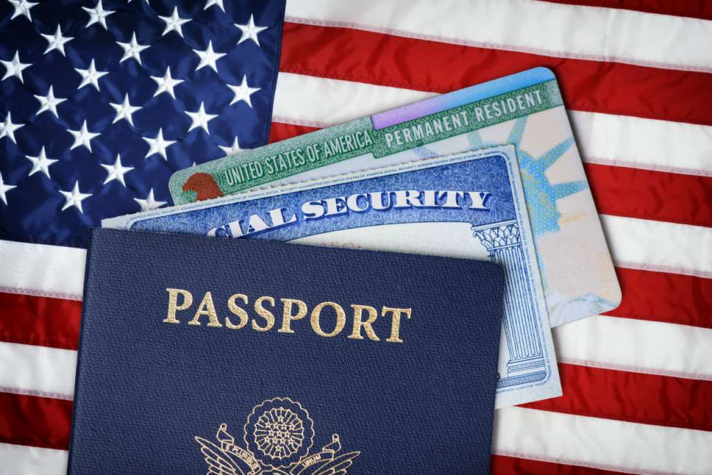 Những Giấy Tờ Không Thể Thiếu Khi Đi Phỏng Vấn Visa Mỹ