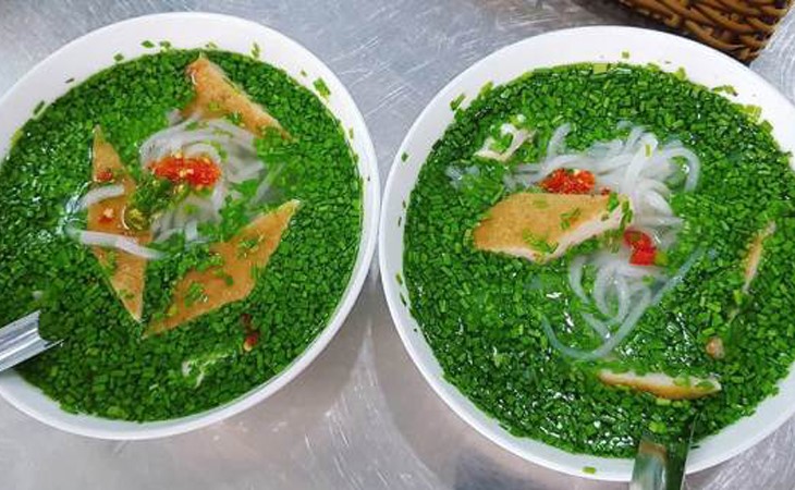 B&aacute;nh Canh Hẹ Ph&uacute; Y&ecirc;n: Sự Kết Hợp Tuyệt Vời Giữa Hương Vị Biển V&agrave; Rau Hẹ