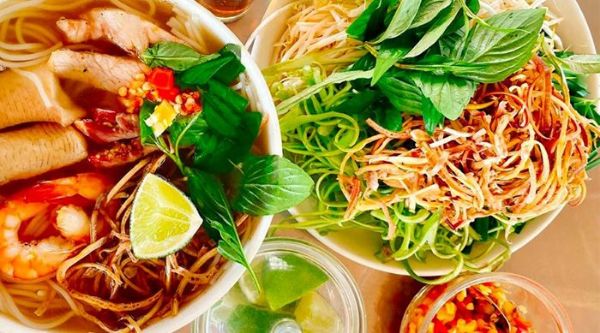 Bún nước lèo Ẩm Thực Sóc Trăng với hương vị độc lạ