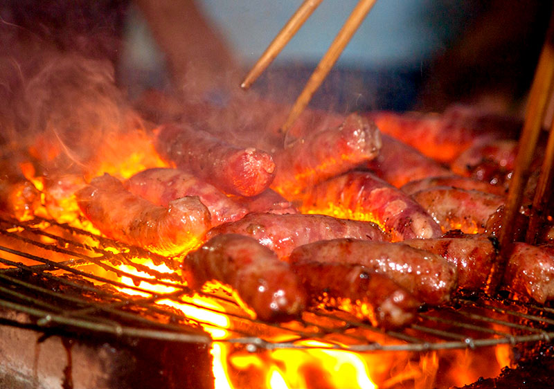 Tung lò mò truyền thống được nướng