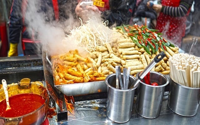 Ăn gì ngon tại chợ đêm Temple Street Hồng Kông?