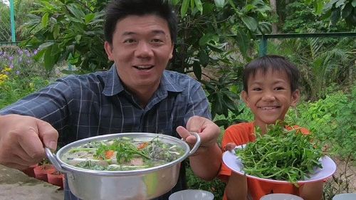 Món cháo cá lóc nấu rau đắng là món ngon mùa nước nổi An Giang