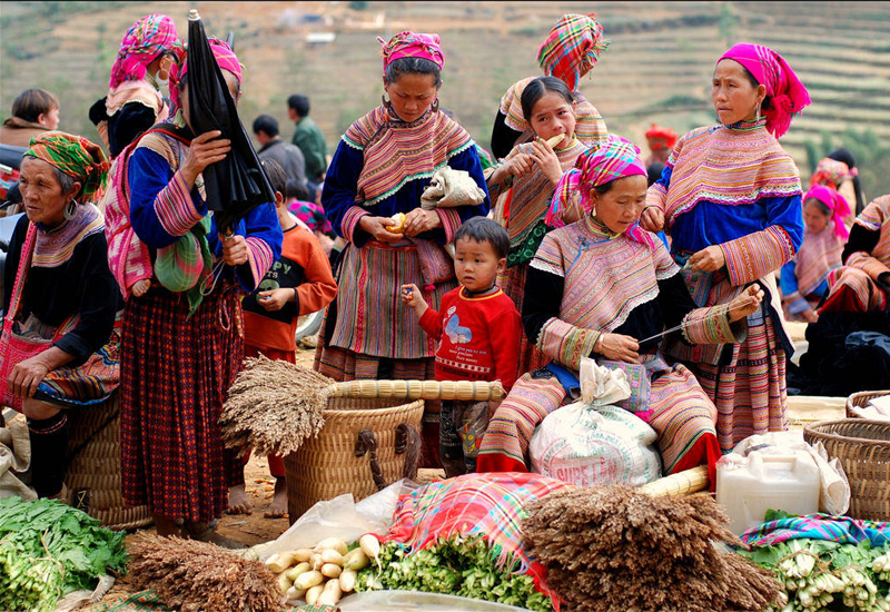 Chợ phiên Sapa