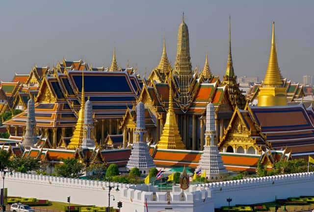 Chùa Phật Ngọc linh thiêng