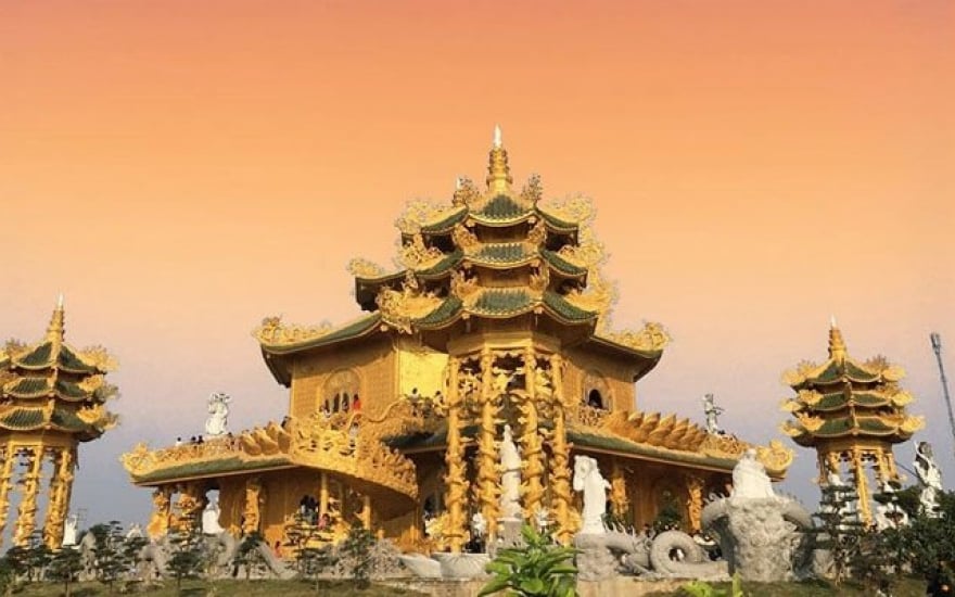 Du lịch Thái Lan khám phá xứ sở Chùa Vàng