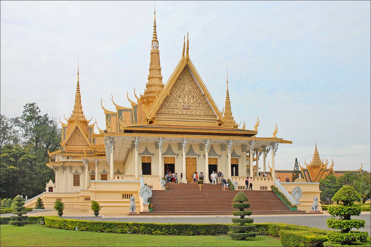 Cung điện Hoàng Gia