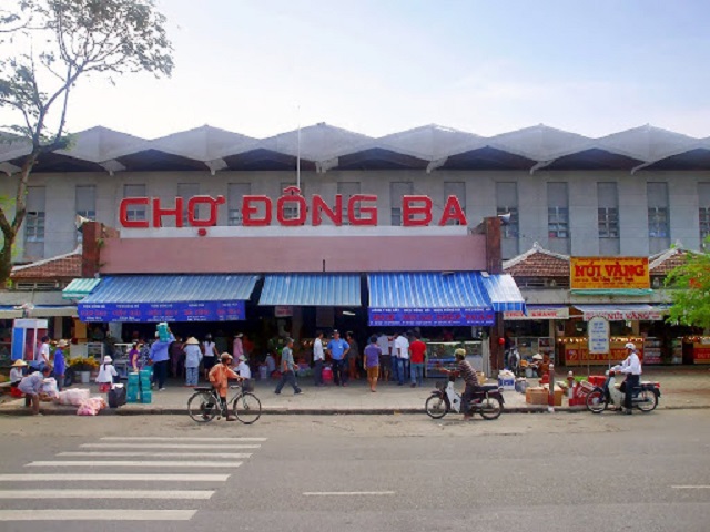 Chợ Đông Ba, khu chợ lâu đời và sầm uất nhất Huế.