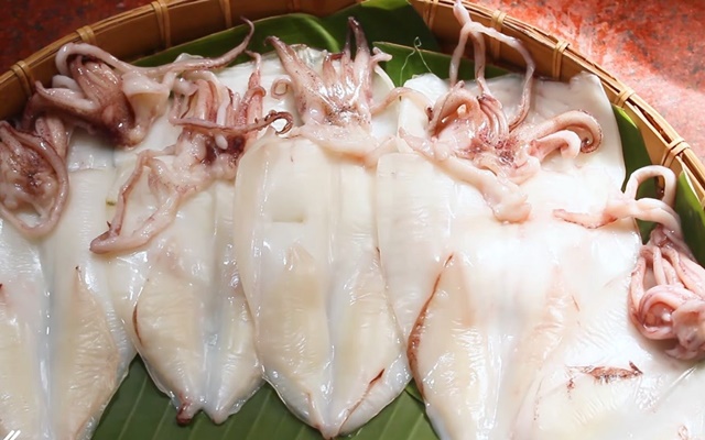 Đặc sản mực một nắng Vũng Tàu