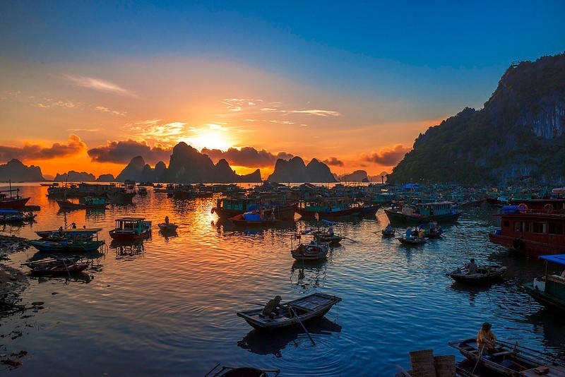 Hòn đảo Tô Cô là hòn đảo với bãi biển tuyệt đẹp là điểm đến không thể bỏ qua khi đi du lịch Vịnh Hạ Long