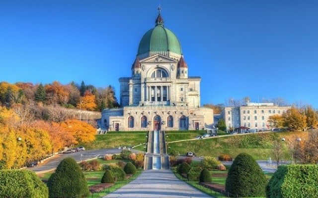 Đền thờ Saint Joseph’s Oratory với kiến trúc mái vòm ấn tượng