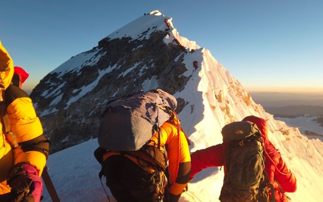 Vẻ đẹp hùng vĩ của đỉnh Everest Tây Tạng