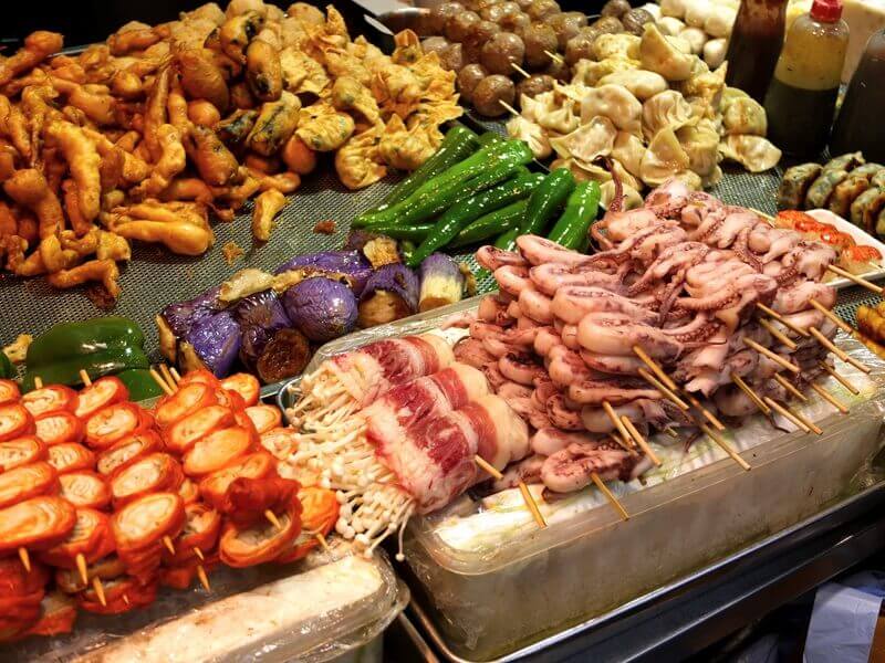Mongkok là điểm khám phá ẩm thực tiếp theo trong chuyến du lịch Hồng Kông