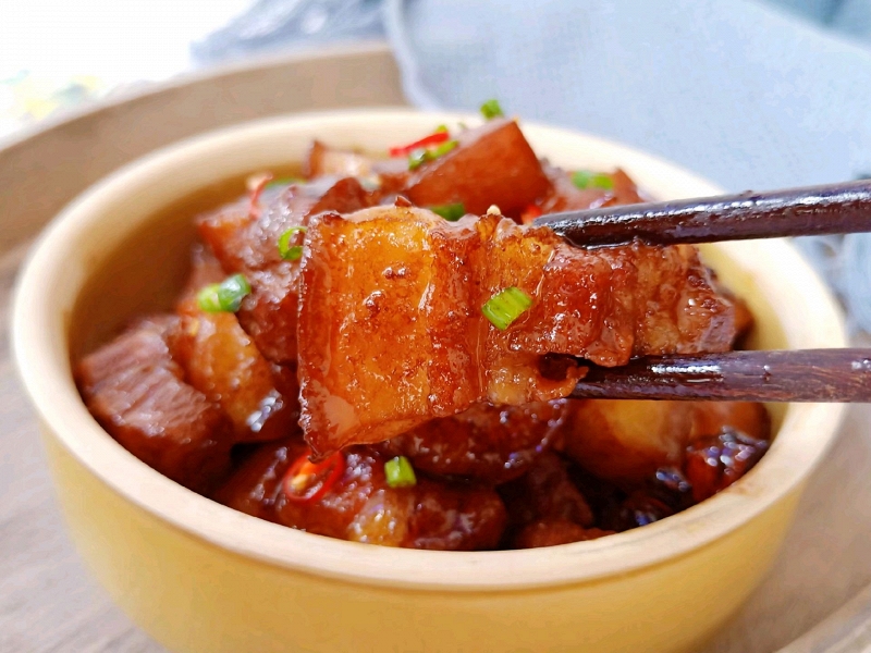Cơm thịt kho tàu Đài Loan