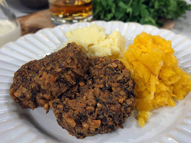 Haggis - Món ăn truyền thống độc đáo của Scotland.
