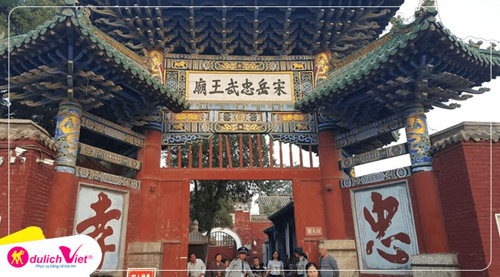 Ghe-tham-Mieu-tho-Nhac-Phi-Trung-Quoc-du-lich-viet(1)
