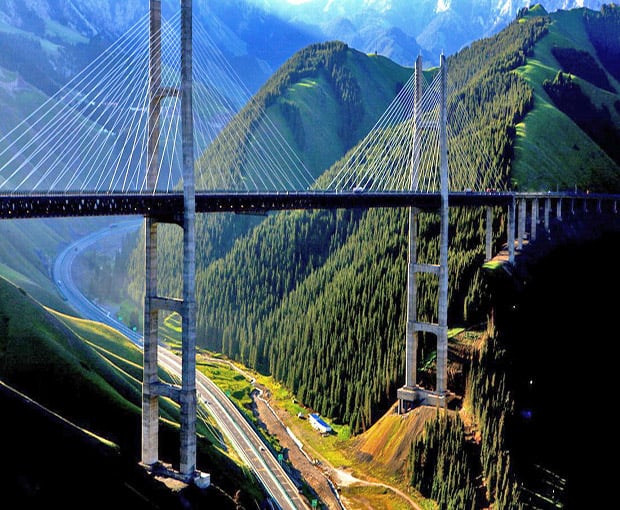 Du lịch Trung Quốc mùa Thu - Tân Cương - Urumqi - Vịnh Ngũ Sắc - Kanas - Karamay từ Hà Nội 2025