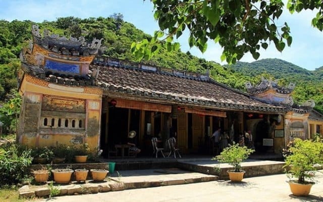 Chùa Hải Tạng cổ kính giữa thiên nhiên Cù Lao Chàm