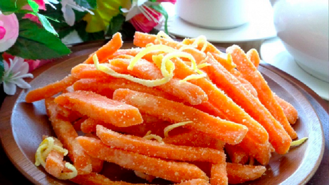 Đến với Quảng Bình đừng quên thưởng thức đặc sản khoai dẻo.