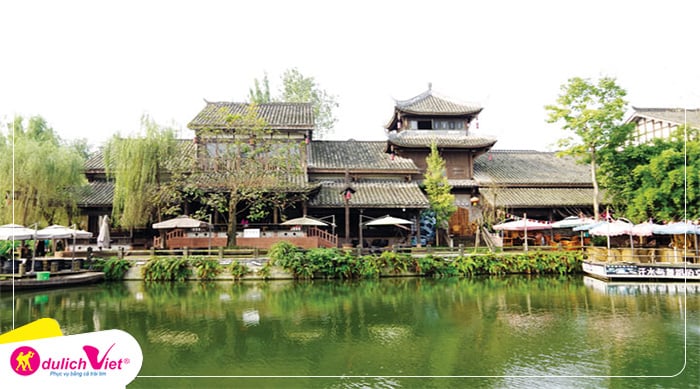 hoang-long-khe-co-tran-du-lich-viet