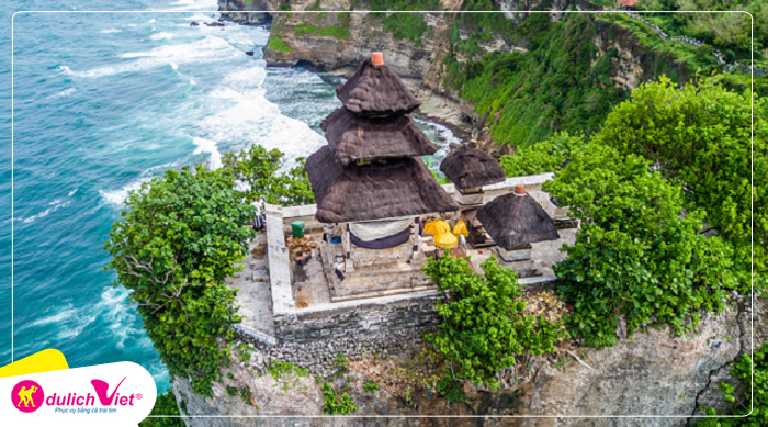 du-lich-indonesia-den-Uluwatu-du-lich-viet