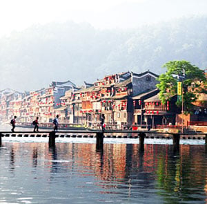 Du lịch Trung Quốc Trương Gia Giới - Phượng Hoàng Cổ Trấn Thuê Nguyên Chuyến Bay giá tốt 2025