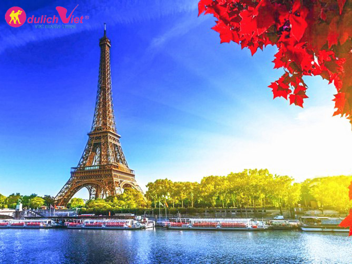Tháp Eiffel - Biểu tượng kinh đô ánh sáng Paris
