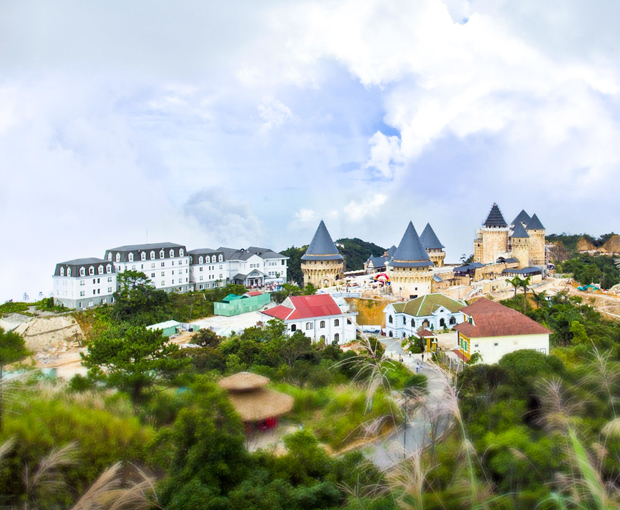 Du lịch Miền Trung - Bà Nà - Hội An - Huế từ Sài Gòn (T2-2015)
