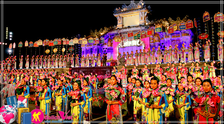 Du Lịch Miền Trung tham quan Festival Huế 2025
