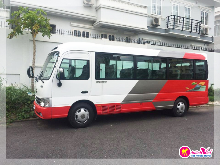 thue-xe-du-lich-hyudai-county-29-cho_du-lich-viet-1
