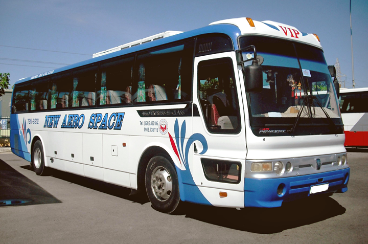 thue-xe-hyundai-aero-space-45-cho-ha-noi_du-lich-viet