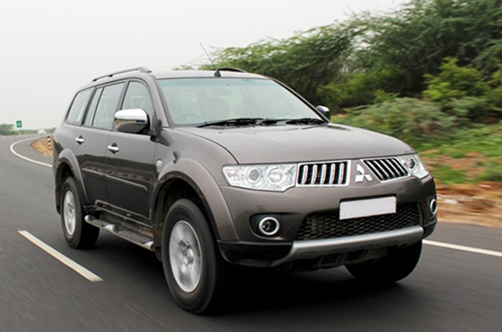thue-xe-mitsubishi-pajero-7-cho-gia-re-tai-sai-gon_du-lich-viet