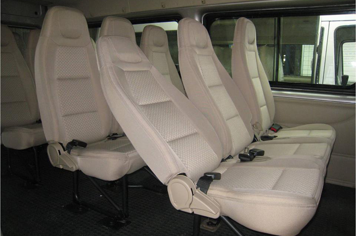 noi-that-xe-ford-transit-16-cho_du-lich-viet
