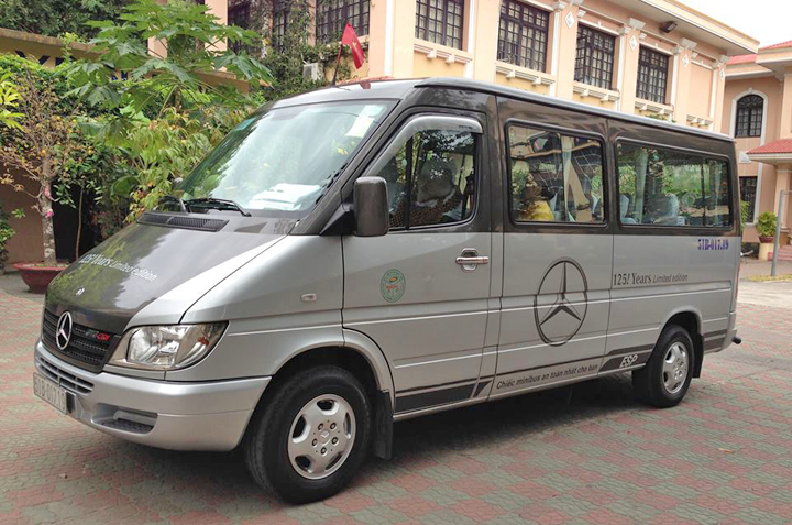 thue-xe-mercedes-printer-16-cho-tai-ha-noi-gia-re_du-lich-viet