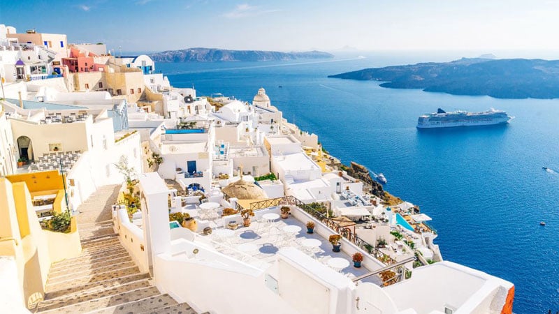 Khung cảnh tuyệt đẹp trên đảo Santorini