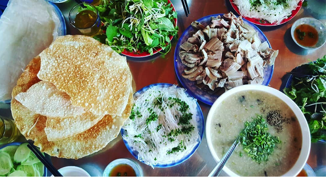 Bánh hỏi lòng heo - đặc sản Phú Yên