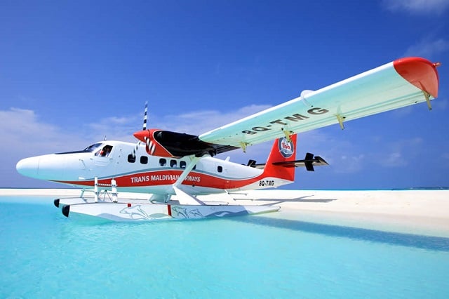 Phương tiện di chuyển đến Maldives thuận tiện và nhanh chóng nhất chính là máy bay