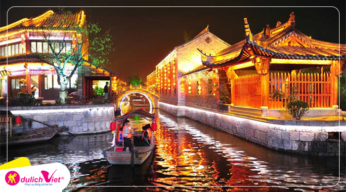 lang-co-mieu-trai-du-lich-viet