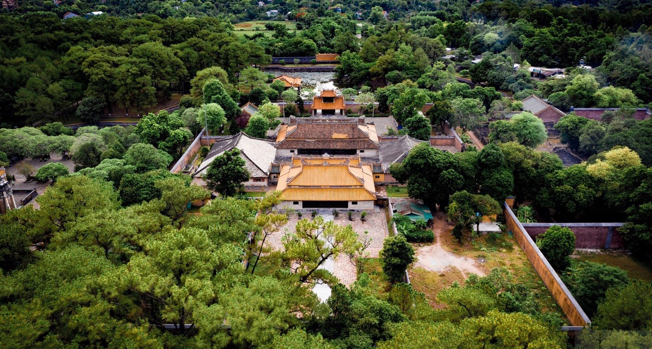 Lăng Tự Đức Huế