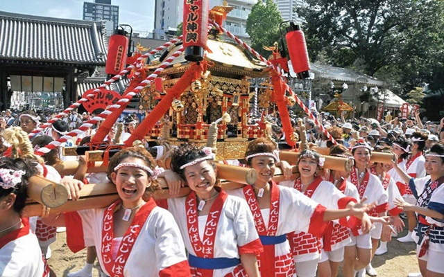 Lễ hội Tenjin Nhật Bản