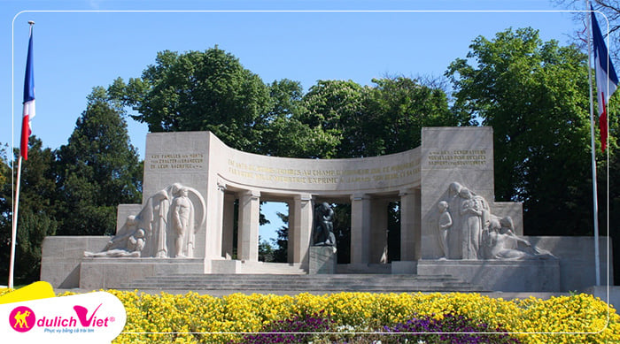monument-aux-morts-de-reims-du-lich-viet(1)